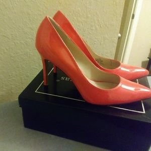 Pierre Dumas Pumps 4in heel